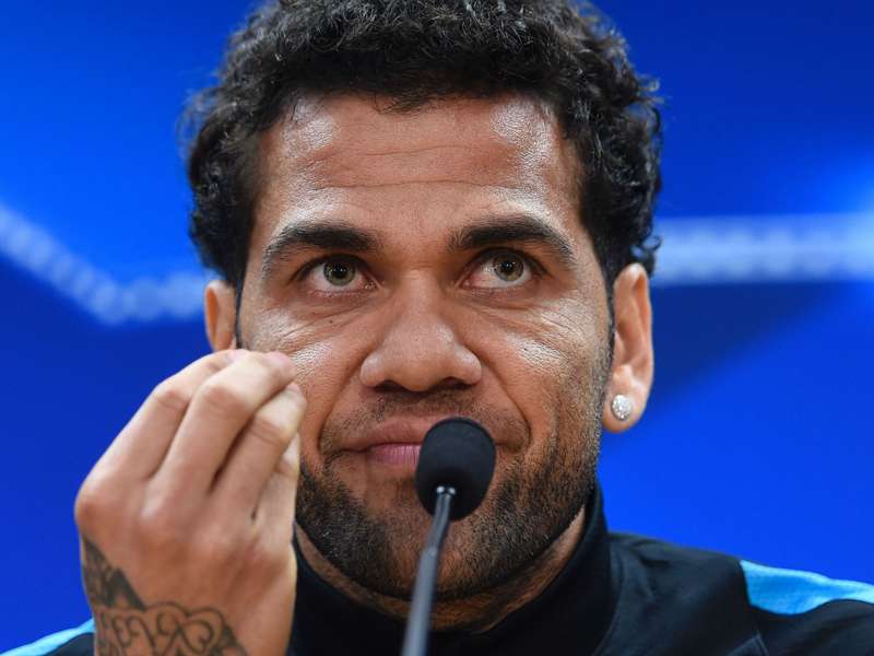 Dani Alves accuses Ex Barca President Josep Bartomeu of "prostituting" Barcelona