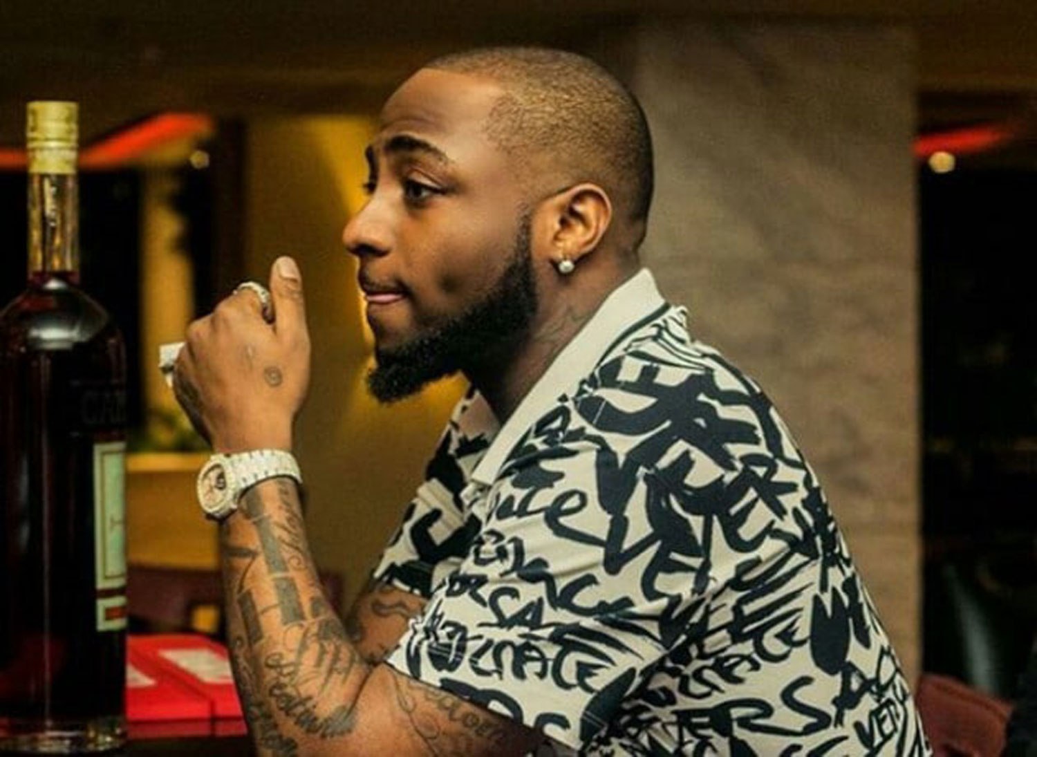 "Wizkid Will Never Tweet Shit Like This" - Fan Blast Davido For Saying He Would Be His Driver's Best Man