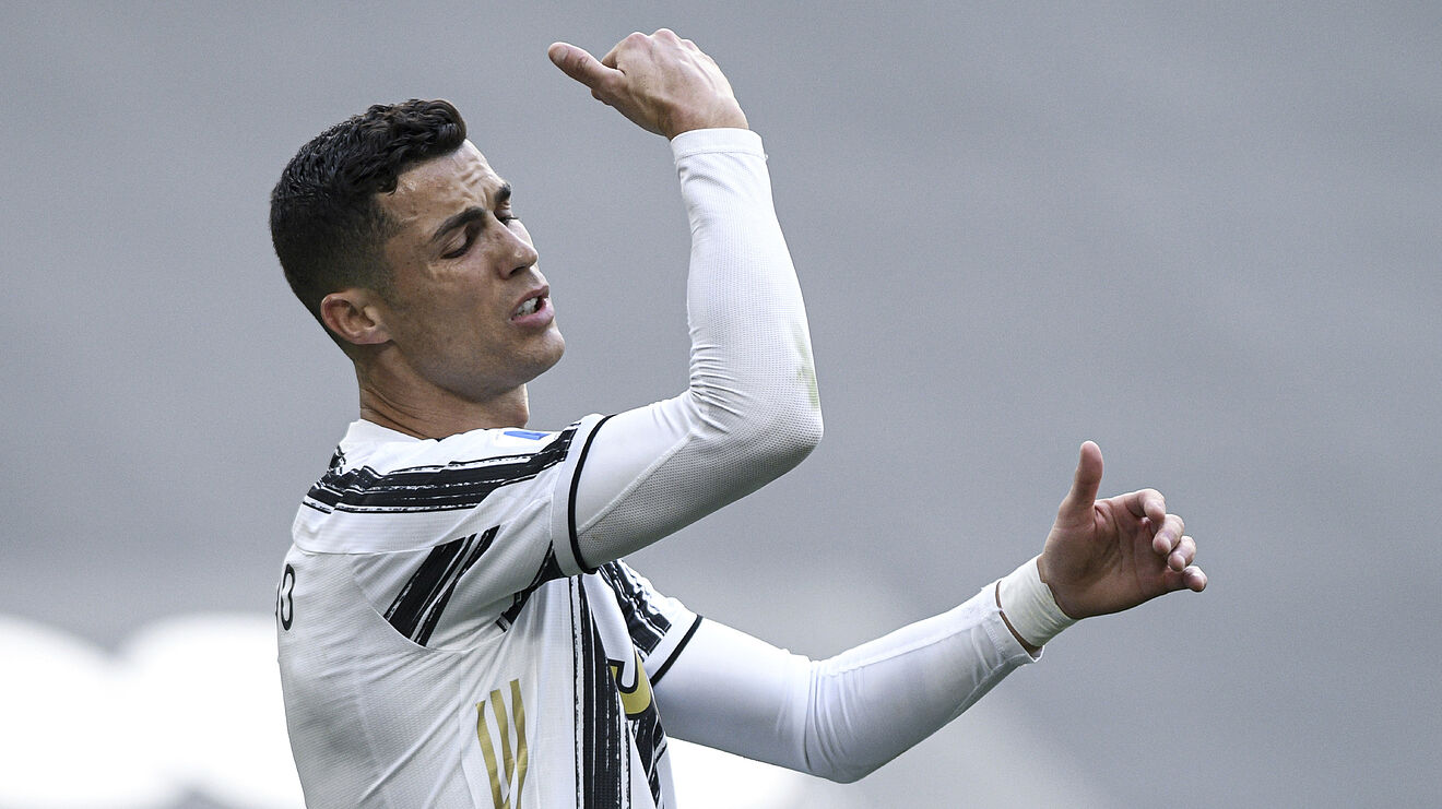 ‘Unhappy’ Cristiano Ronaldo Willing To Take Pay Cut To Rejoin Man Utd