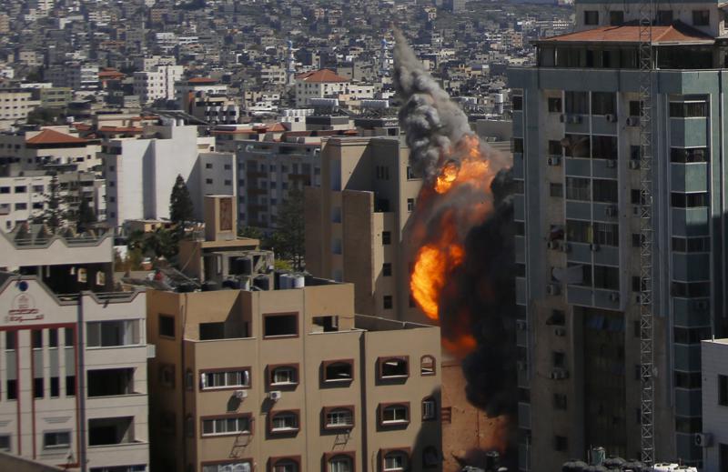 Israel Strike In Gaza Destroys Aljazeera, Associated Press Media Building (Video)