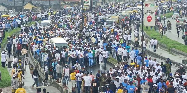 Tinubu’s 5 Million March and the Beautification of ‘Agberos’