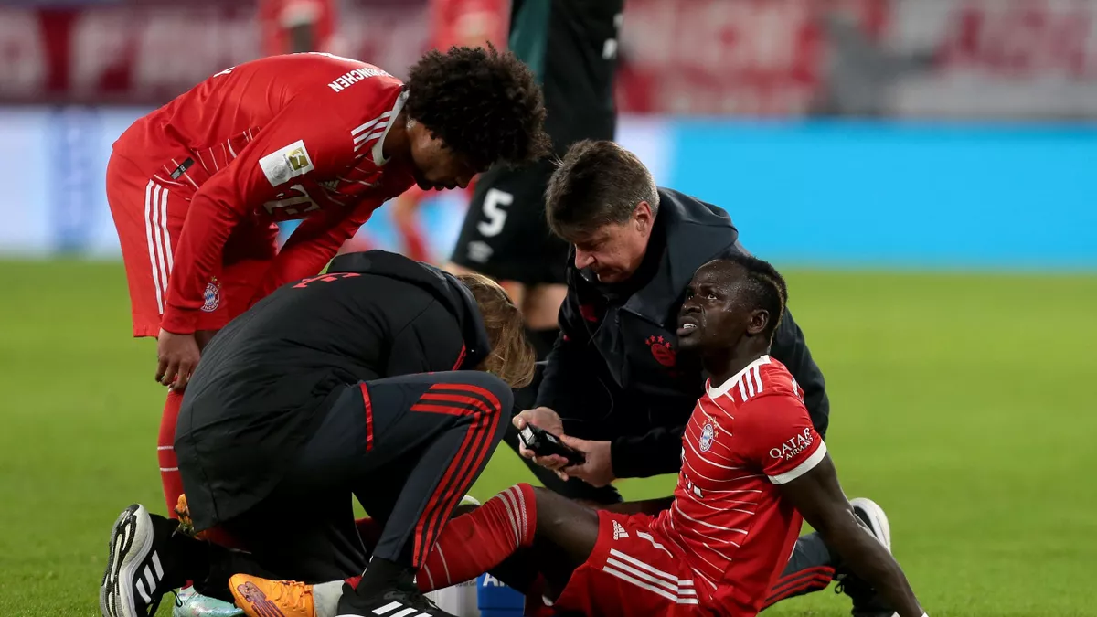 Mane Suffers World Cup Injury Scare