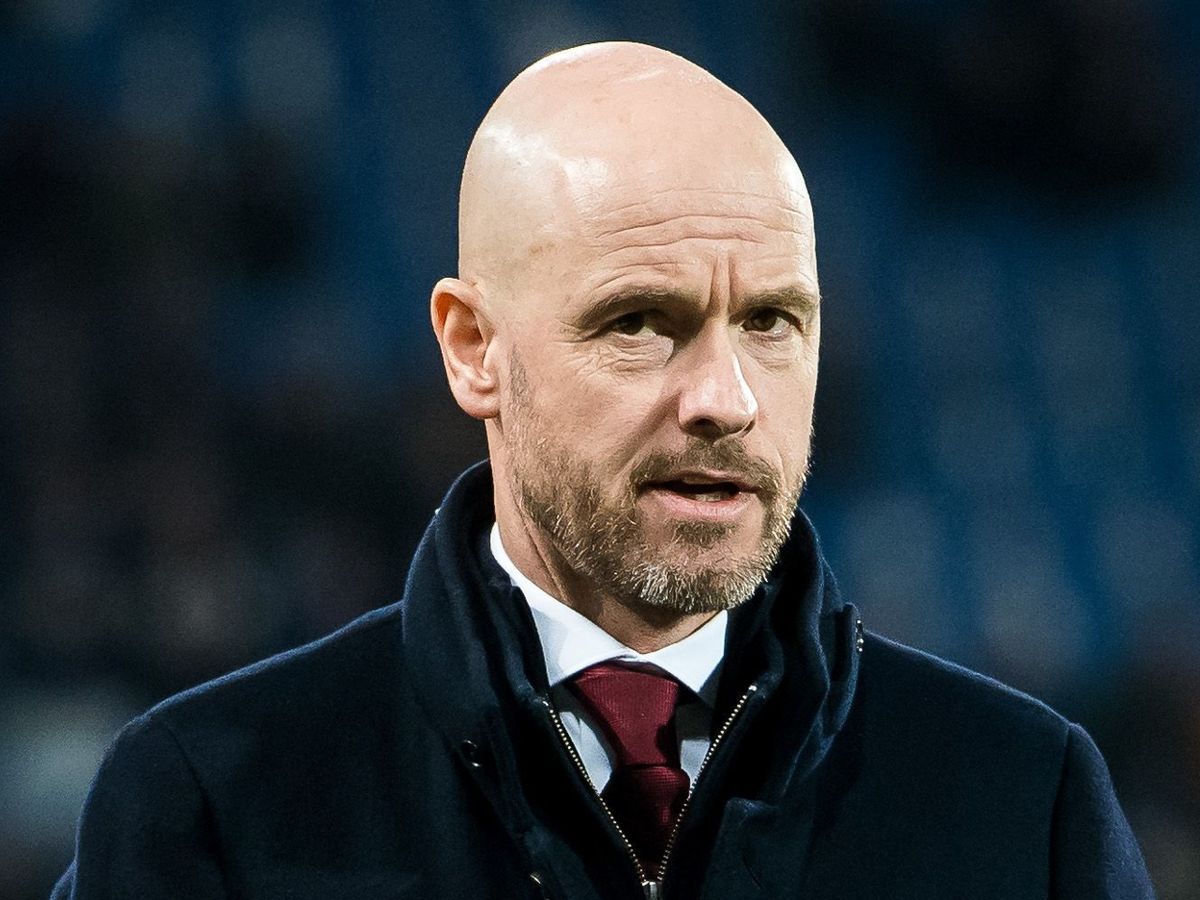 Erik Ten Hag Sends Message To Man Utd Fans 'Dreaming' of Beating Arsenal To Premier League Title