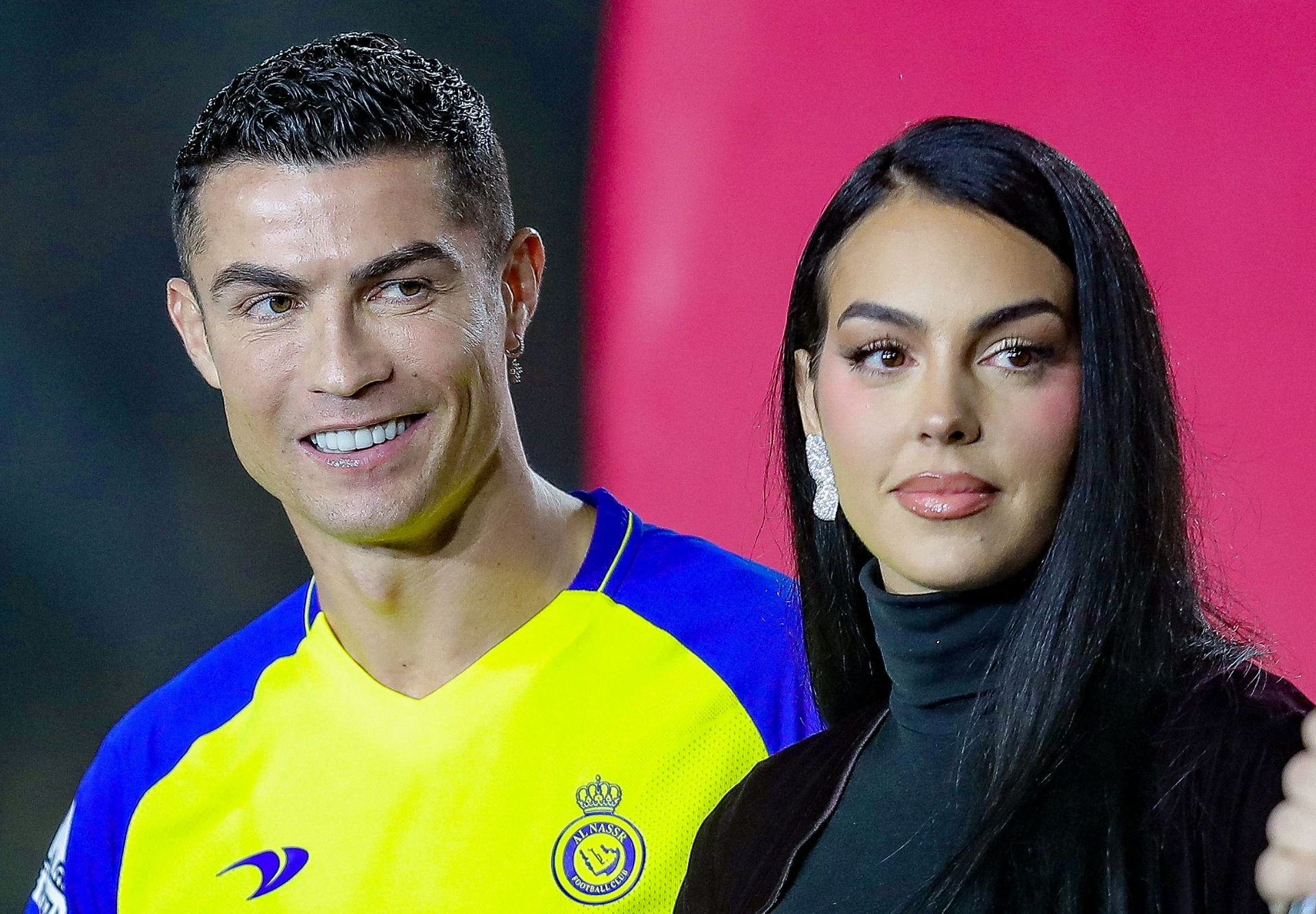 Ronaldo And Girlfriend Set To Break Saudi Arabia Law, Lawyers Have Their Say