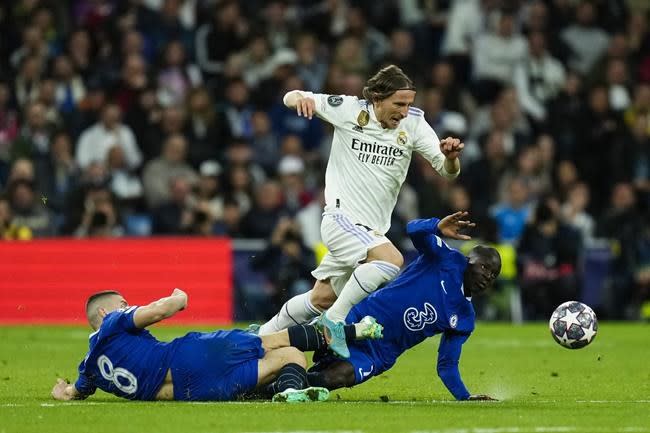 Champions League: Fan's Reaction As Real Madrid Beat 10-Man Chelsea At Bernabeu