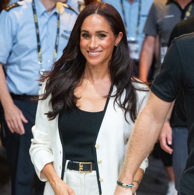 Royal Family breaks tradition, addresses rumour started by Meghan Markle