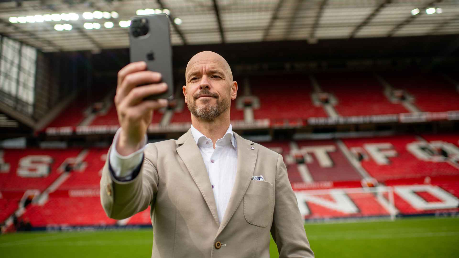 Ajax forward speaks on rejecting Man Utd transfer despite Erik ten Hag call